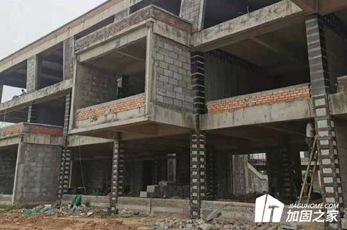 采用粘钢加固，构筑坚固工程基石